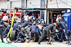 GP MIAMI, Alexander Albon (THA) Williams Racing FW44 makes a pit stop.
08.05.2022. Formula 1 World Championship, Rd 5, Miami Grand Prix, Miami, Florida, USA, Gara Day.
- www.xpbimages.com, EMail: requests@xpbimages.com © Copyright: Batchelor / XPB Images