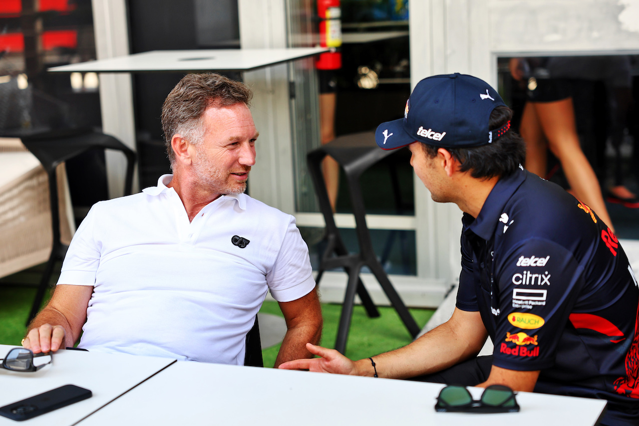 GP MIAMI, (L to R): Christian Horner (GBR) Red Bull Racing Team Principal with Sergio Perez (MEX) Red Bull Racing.
05.05.2022. Formula 1 World Championship, Rd 5, Miami Grand Prix, Miami, Florida, USA, Preparation Day.
- www.xpbimages.com, EMail: requests@xpbimages.com © Copyright: Batchelor / XPB Images