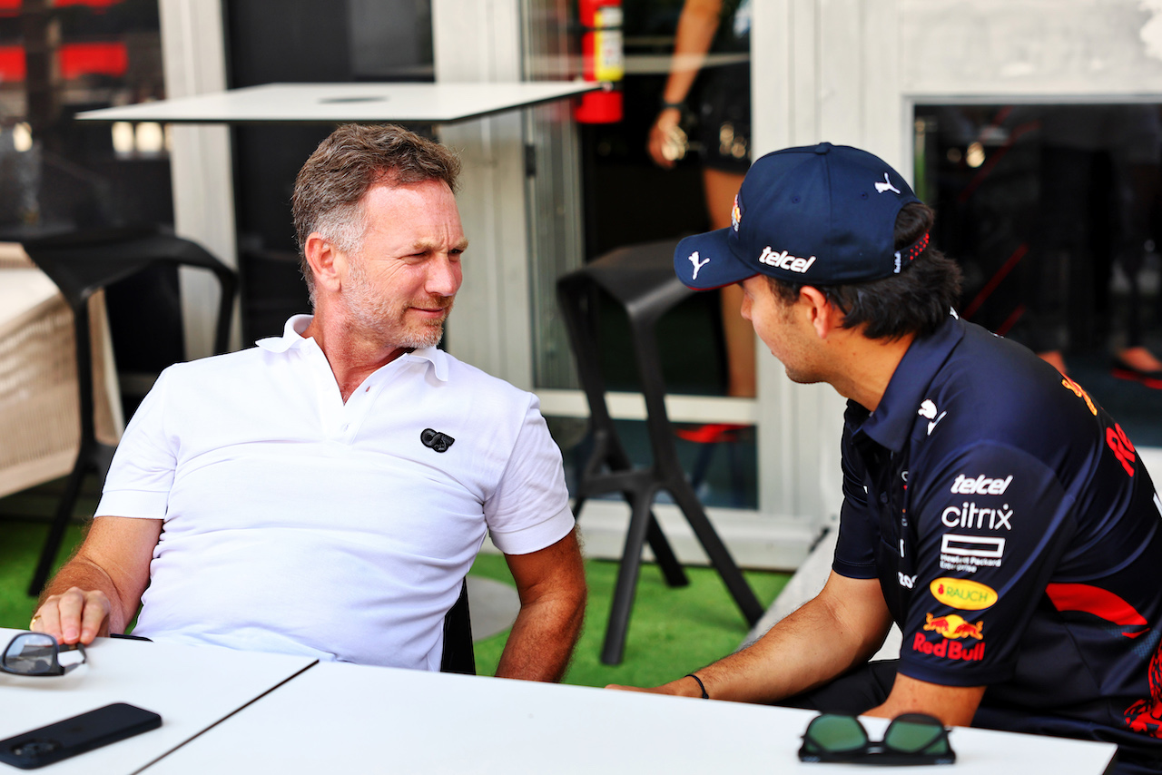 GP MIAMI, (L to R): Christian Horner (GBR) Red Bull Racing Team Principal with Sergio Perez (MEX) Red Bull Racing.
05.05.2022. Formula 1 World Championship, Rd 5, Miami Grand Prix, Miami, Florida, USA, Preparation Day.
- www.xpbimages.com, EMail: requests@xpbimages.com © Copyright: Batchelor / XPB Images