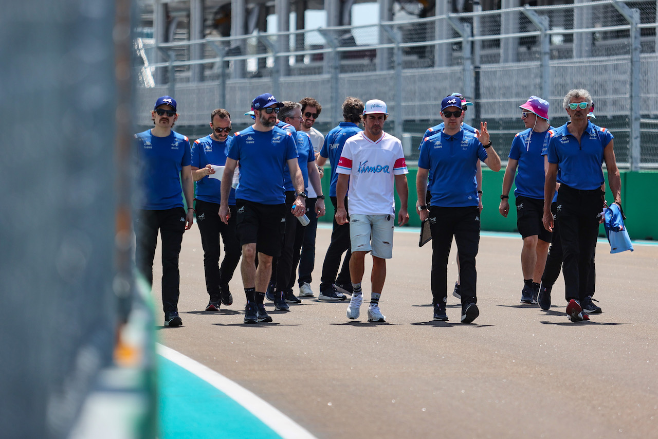 GP MIAMI, Fernando Alonso (ESP), Alpine F1 Team 
05.05.2022. Formula 1 World Championship, Rd 5, Miami Grand Prix, Miami, Florida, USA, Preparation Day.
- www.xpbimages.com, EMail: requests@xpbimages.com © Copyright: Charniaux / XPB Images