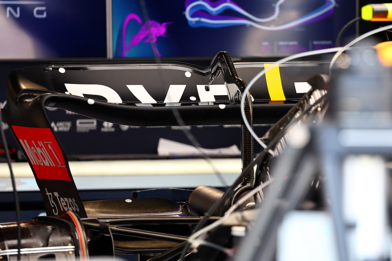 GP MIAMI, Red Bull Racing RB18 rear wing.
05.05.2022. Formula 1 World Championship, Rd 5, Miami Grand Prix, Miami, Florida, USA, Preparation Day.
- www.xpbimages.com, EMail: requests@xpbimages.com © Copyright: Batchelor / XPB Images