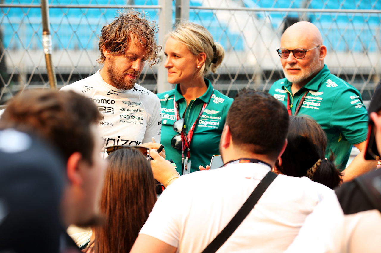 GP MIAMI, Sebastian Vettel (GER) Aston Martin F1 Team with fans.
05.05.2022. Formula 1 World Championship, Rd 5, Miami Grand Prix, Miami, Florida, USA, Preparation Day.
 - www.xpbimages.com, EMail: requests@xpbimages.com © Copyright: Coates / XPB Images