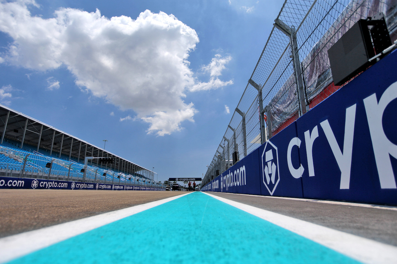 GP MIAMI, Circuit Atmosfera - partenza / finish straight.
05.05.2022. Formula 1 World Championship, Rd 5, Miami Grand Prix, Miami, Florida, USA, Preparation Day.
- www.xpbimages.com, EMail: requests@xpbimages.com © Copyright: Rew / XPB Images