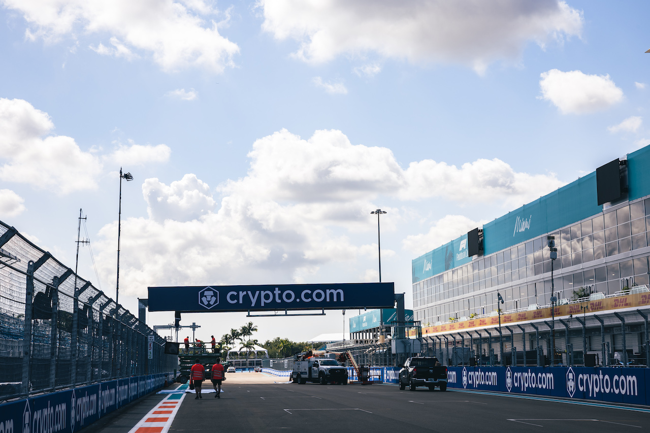 GP MIAMI, Circuit Atmosfera - partenza / finish straight.
05.05.2022. Formula 1 World Championship, Rd 5, Miami Grand Prix, Miami, Florida, USA, Preparation Day.
- www.xpbimages.com, EMail: requests@xpbimages.com © Copyright: Bearne / XPB Images