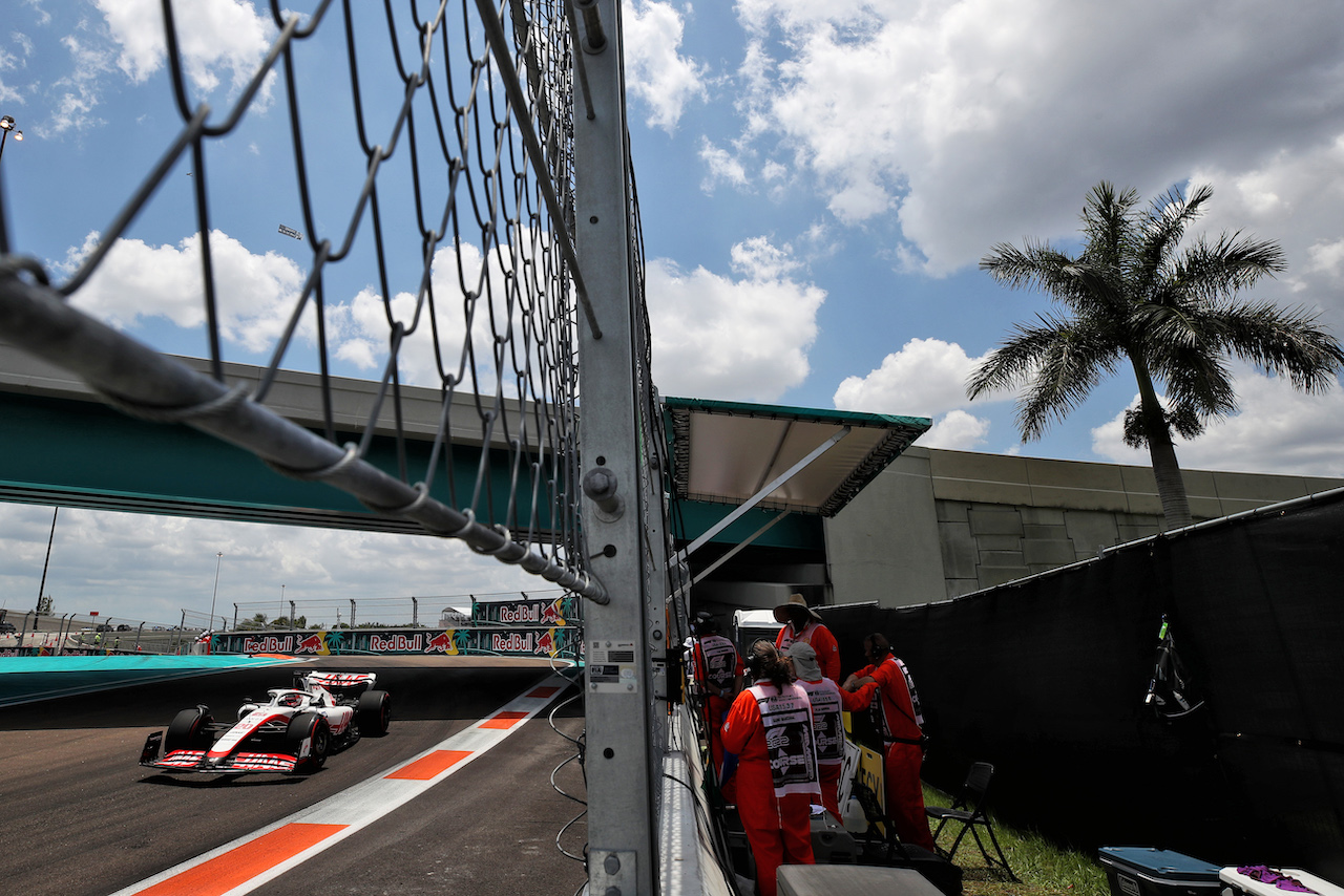GP MIAMI, Kevin Magnussen (DEN) Haas VF-22.
07.05.2022. Formula 1 World Championship, Rd 5, Miami Grand Prix, Miami, Florida, USA, Qualifiche Day.
 - www.xpbimages.com, EMail: requests@xpbimages.com © Copyright: Coates / XPB Images