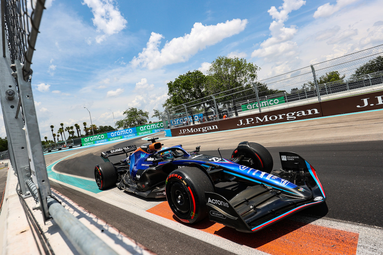 GP MIAMI, Alex Albon (THA), Williams F1 Team 
07.05.2022. Formula 1 World Championship, Rd 5, Miami Grand Prix, Miami, Florida, USA, Qualifiche Day.
- www.xpbimages.com, EMail: requests@xpbimages.com ¬© Copyright: Charniaux / XPB Images