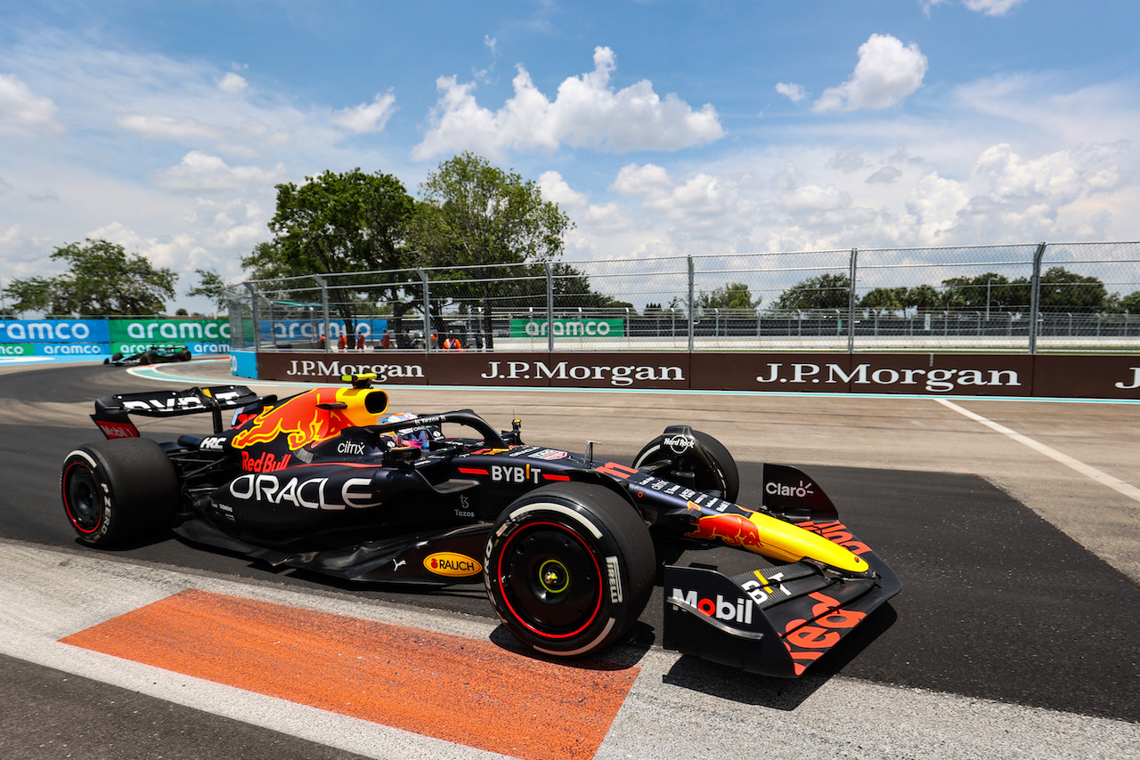 GP MIAMI, Sergio Perez (MEX), Red Bull Racing 
07.05.2022. Formula 1 World Championship, Rd 5, Miami Grand Prix, Miami, Florida, USA, Qualifiche Day.
- www.xpbimages.com, EMail: requests@xpbimages.com ¬© Copyright: Charniaux / XPB Images