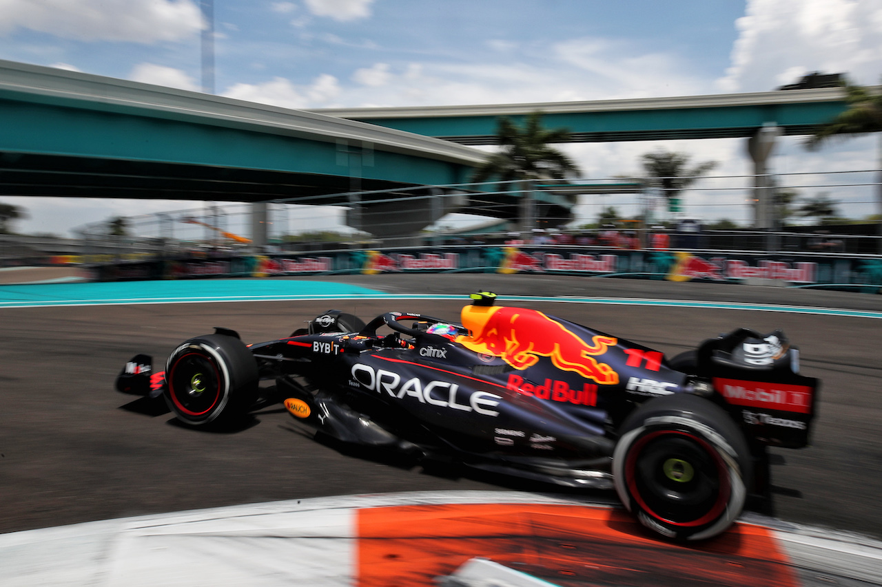 GP MIAMI, Sergio Perez (MEX) Red Bull Racing RB18.
07.05.2022. Formula 1 World Championship, Rd 5, Miami Grand Prix, Miami, Florida, USA, Qualifiche Day.
 - www.xpbimages.com, EMail: requests@xpbimages.com © Copyright: Coates / XPB Images