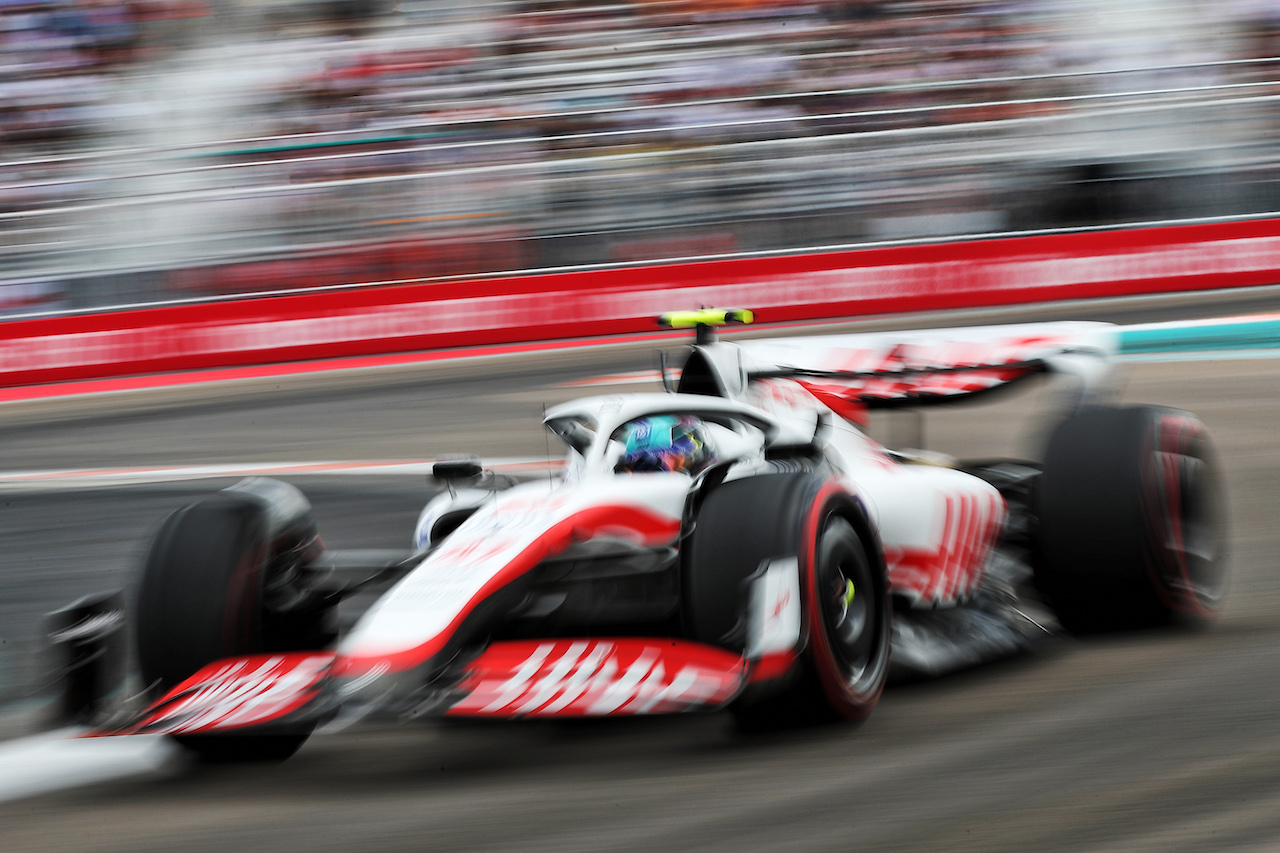 GP MIAMI, Mick Schumacher (GER) Haas VF-22.
07.05.2022. Formula 1 World Championship, Rd 5, Miami Grand Prix, Miami, Florida, USA, Qualifiche Day.
 - www.xpbimages.com, EMail: requests@xpbimages.com © Copyright: Coates / XPB Images