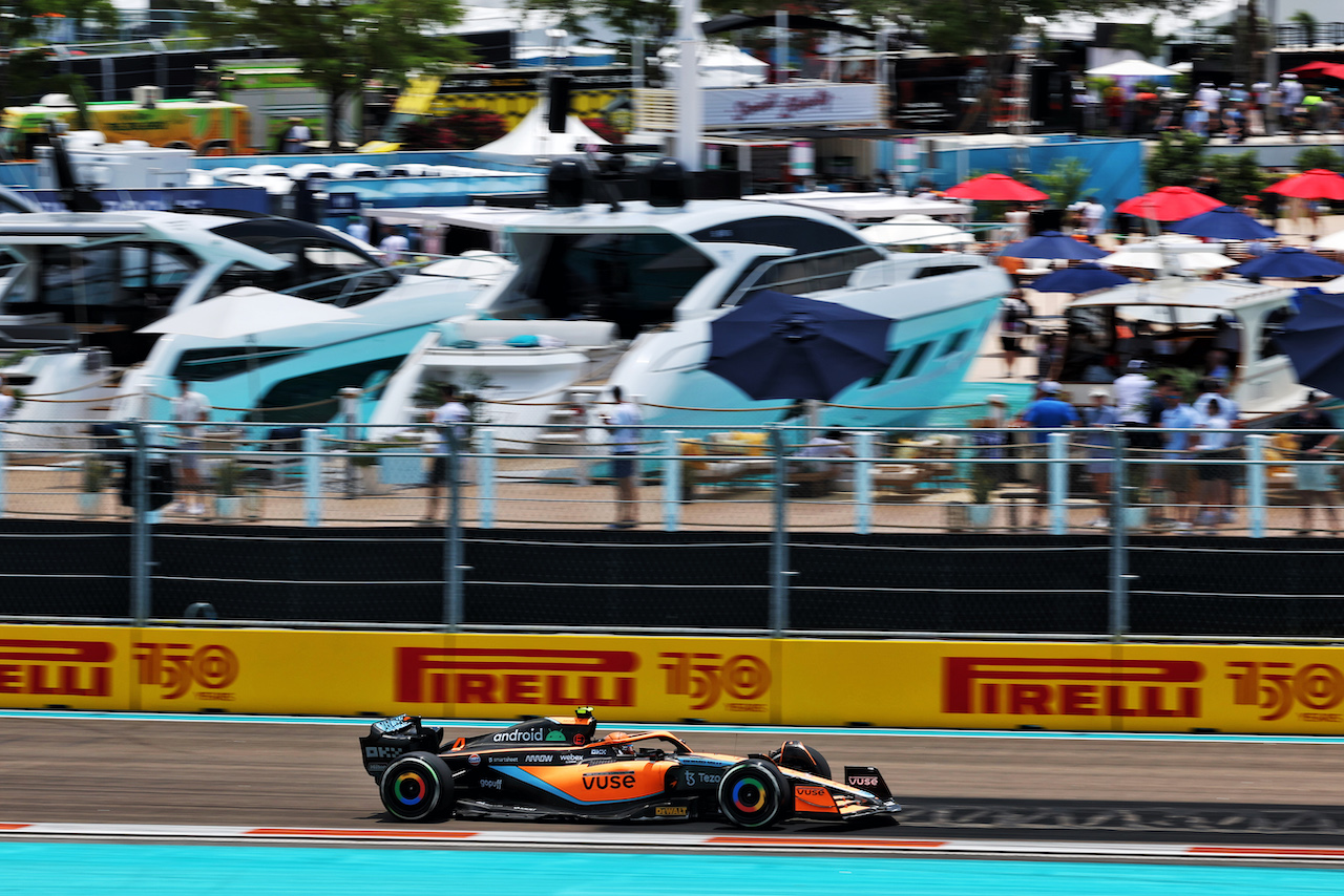 GP MIAMI, Lando Norris (GBR) McLaren MCL36.
07.05.2022. Formula 1 World Championship, Rd 5, Miami Grand Prix, Miami, Florida, USA, Qualifiche Day.
- www.xpbimages.com, EMail: requests@xpbimages.com © Copyright: Bearne / XPB Images