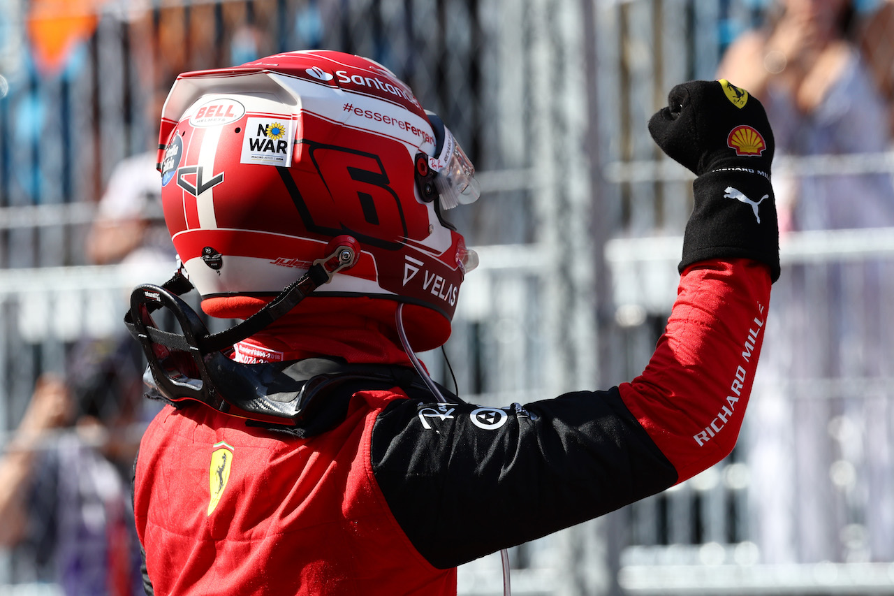 GP MIAMI, Pole for Charles Leclerc (MON) Ferrari F1-75.
07.05.2022. Formula 1 World Championship, Rd 5, Miami Grand Prix, Miami, Florida, USA, Qualifiche Day.
- www.xpbimages.com, EMail: requests@xpbimages.com © Copyright: Batchelor / XPB Images
