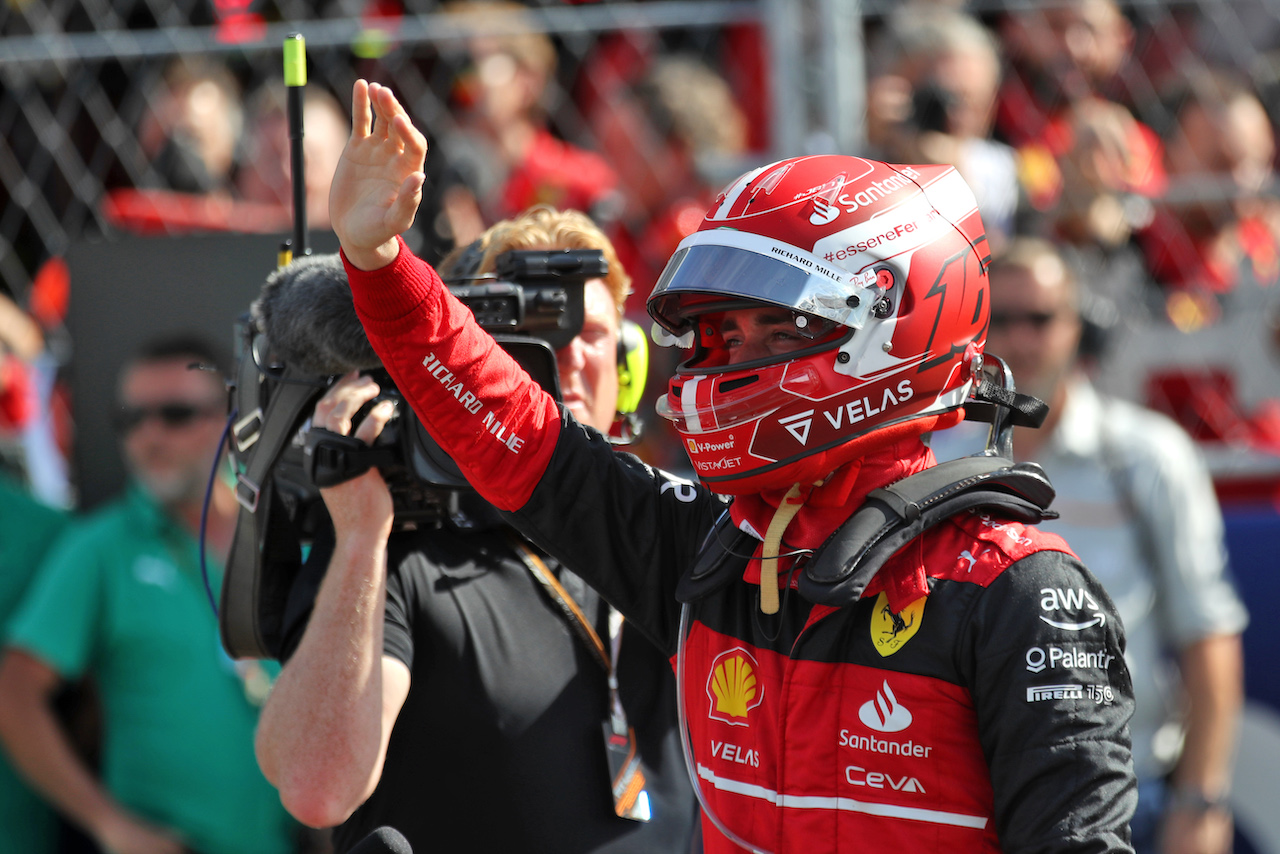 GP MIAMI, Charles Leclerc (MON) Ferrari celebrates his pole position in parc ferme.
07.05.2022. Formula 1 World Championship, Rd 5, Miami Grand Prix, Miami, Florida, USA, Qualifiche Day.
 - www.xpbimages.com, EMail: requests@xpbimages.com © Copyright: Coates / XPB Images