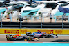 GP MIAMI, Max Verstappen (NLD) Red Bull Racing RB18 e Fernando Alonso (ESP) Alpine F1 Team A522.
07.05.2022. Formula 1 World Championship, Rd 5, Miami Grand Prix, Miami, Florida, USA, Qualifiche Day.
- www.xpbimages.com, EMail: requests@xpbimages.com © Copyright: Bearne / XPB Images