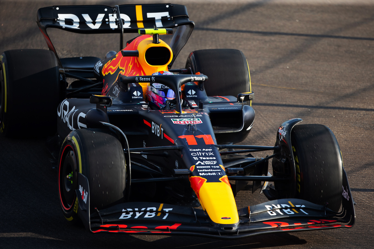 GP MIAMI, Sergio Perez (MEX) Red Bull Racing RB18.
06.05.2022. Formula 1 World Championship, Rd 5, Miami Grand Prix, Miami, Florida, USA, Practice Day.
- www.xpbimages.com, EMail: requests@xpbimages.com © Copyright: Rew / XPB Images