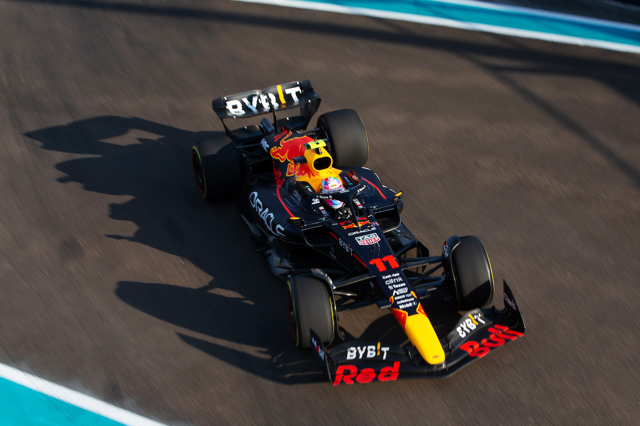 GP MIAMI, Sergio Perez (MEX) Red Bull Racing RB18.
06.05.2022. Formula 1 World Championship, Rd 5, Miami Grand Prix, Miami, Florida, USA, Practice Day.
- www.xpbimages.com, EMail: requests@xpbimages.com © Copyright: Rew / XPB Images