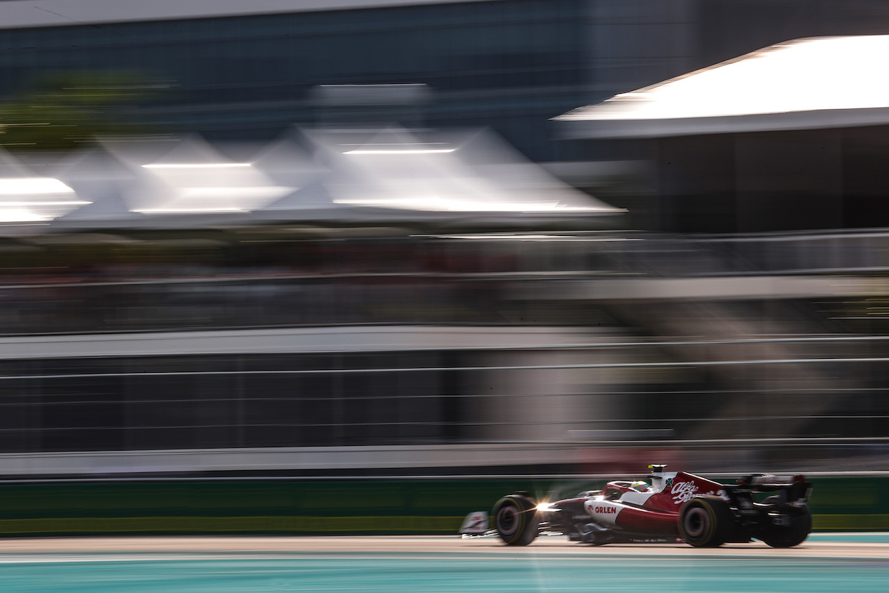 GP MIAMI, Guanyu Zhou (CHI), Alfa Romeo Racing 
06.05.2022. Formula 1 World Championship, Rd 5, Miami Grand Prix, Miami, Florida, USA, Practice Day.
- www.xpbimages.com, EMail: requests@xpbimages.com ¬© Copyright: Charniaux / XPB Images