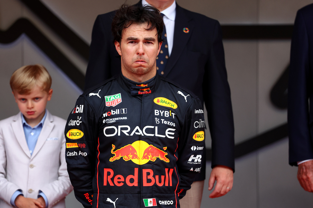 GP MONACO, Gara winner Sergio Perez (MEX) Red Bull Racing celebrates on the podium.
29.05.2022. Formula 1 World Championship, Rd 7, Monaco Grand Prix, Monte Carlo, Monaco, Gara Day.
- www.xpbimages.com, EMail: requests@xpbimages.com © Copyright: Batchelor / XPB Images