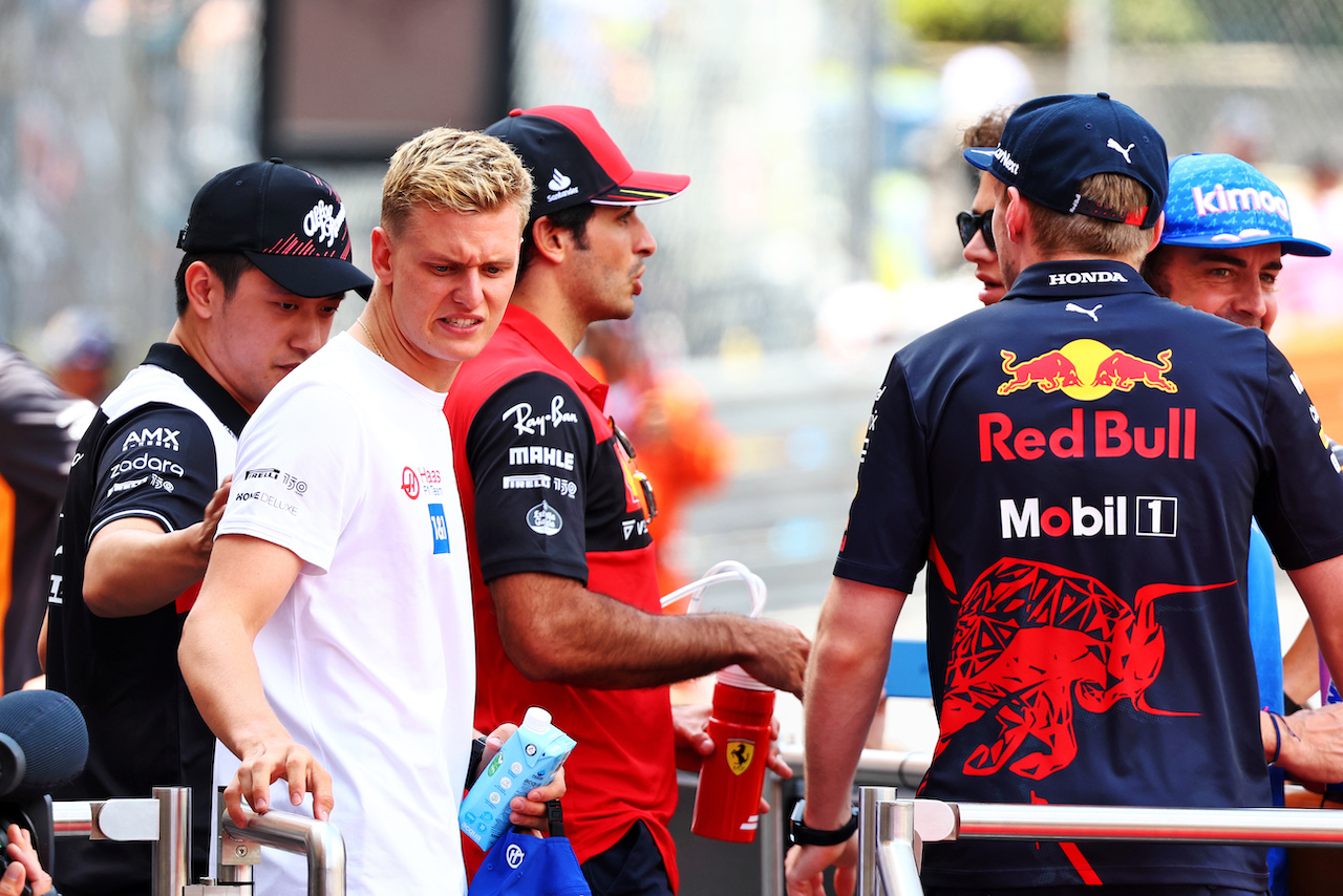 GP MONACO, Mick Schumacher (GER) Haas F1 Team on the drivers parade.
29.05.2022. Formula 1 World Championship, Rd 7, Monaco Grand Prix, Monte Carlo, Monaco, Gara Day.
- www.xpbimages.com, EMail: requests@xpbimages.com © Copyright: Batchelor / XPB Images