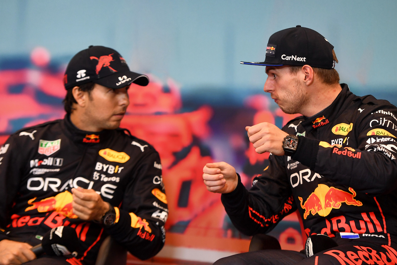 GP MONACO, (L to R): Sergio Perez (MEX) Red Bull Racing e Max Verstappen (NLD) Red Bull Racing in the post race FIA Press Conference.
29.05.2022. Formula 1 World Championship, Rd 7, Monaco Grand Prix, Monte Carlo, Monaco, Gara Day.
- www.xpbimages.com, EMail: requests@xpbimages.com © Copyright: Price / XPB Images