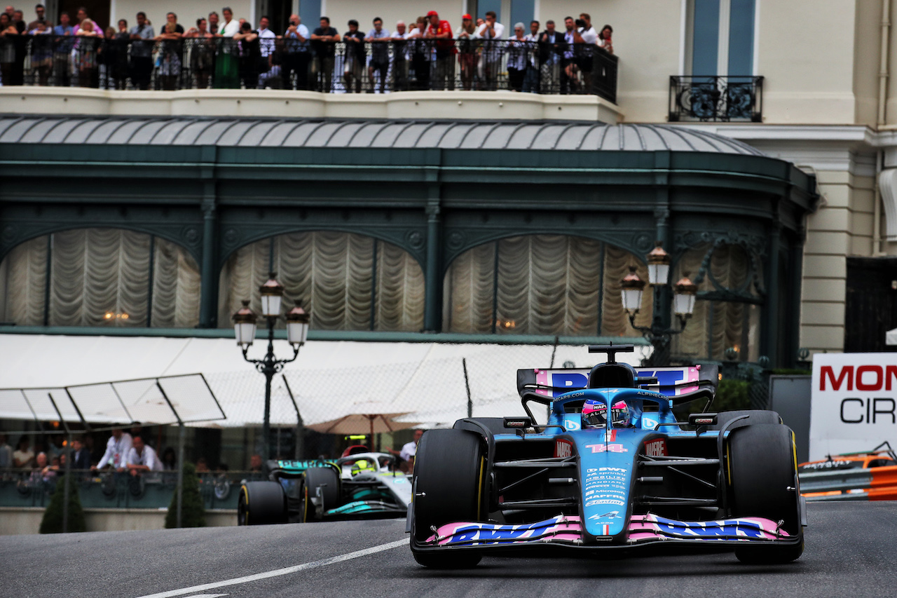 GP MONACO, Fernando Alonso (ESP) Alpine F1 Team A522.
29.05.2022. Formula 1 World Championship, Rd 7, Monaco Grand Prix, Monte Carlo, Monaco, Gara Day.
 - www.xpbimages.com, EMail: requests@xpbimages.com © Copyright: Coates / XPB Images