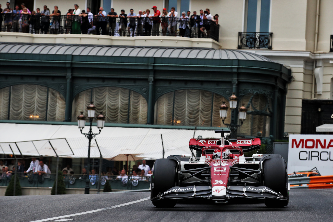 GP MONACO, Valtteri Bottas (FIN) Alfa Romeo F1 Team C42.
29.05.2022. Formula 1 World Championship, Rd 7, Monaco Grand Prix, Monte Carlo, Monaco, Gara Day.
 - www.xpbimages.com, EMail: requests@xpbimages.com © Copyright: Coates / XPB Images