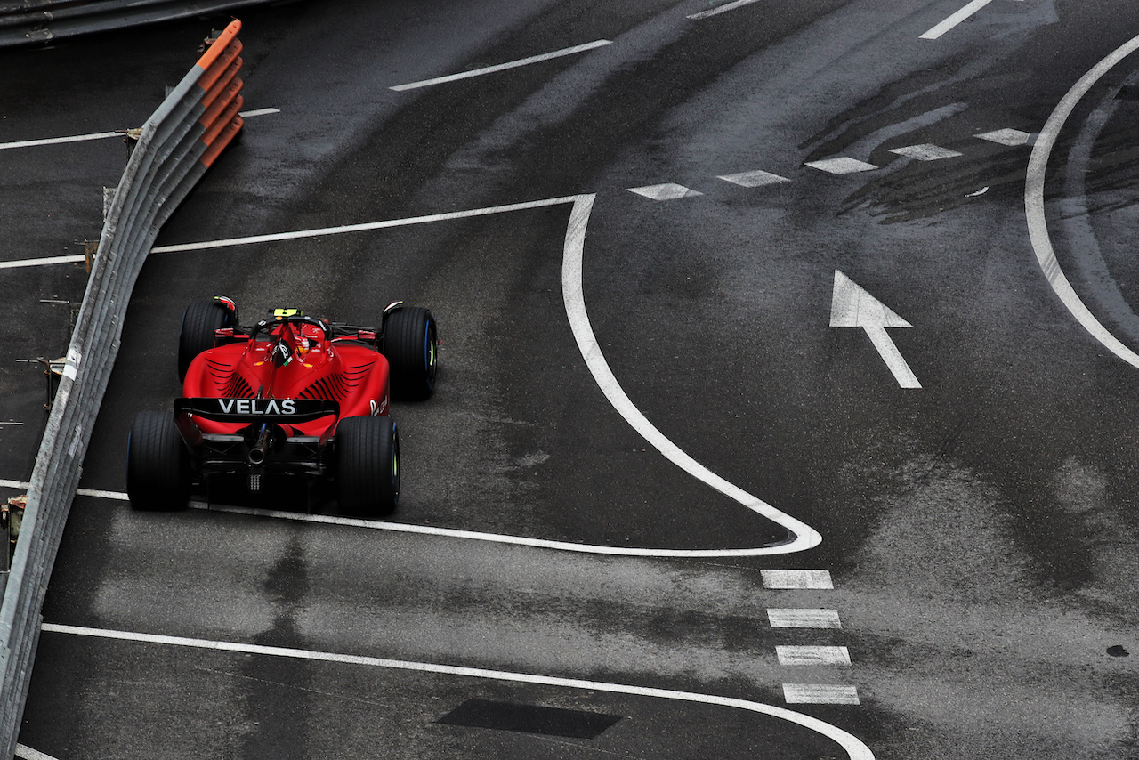 GP MONACO, Carlos Sainz Jr (ESP) Ferrari F1-75.
29.05.2022. Formula 1 World Championship, Rd 7, Monaco Grand Prix, Monte Carlo, Monaco, Gara Day.
 - www.xpbimages.com, EMail: requests@xpbimages.com © Copyright: Coates / XPB Images