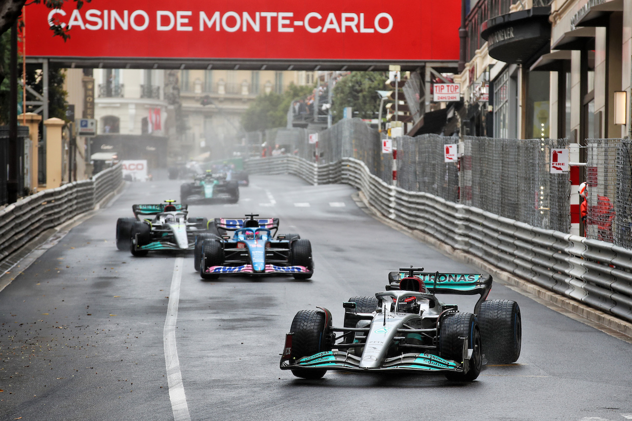 GP MONACO, George Russell (GBR) Mercedes AMG F1 W13.
29.05.2022. Formula 1 World Championship, Rd 7, Monaco Grand Prix, Monte Carlo, Monaco, Gara Day.
 - www.xpbimages.com, EMail: requests@xpbimages.com © Copyright: Coates / XPB Images