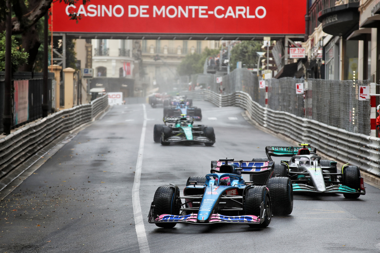 GP MONACO, Esteban Ocon (FRA) Alpine F1 Team A522.
29.05.2022. Formula 1 World Championship, Rd 7, Monaco Grand Prix, Monte Carlo, Monaco, Gara Day.
 - www.xpbimages.com, EMail: requests@xpbimages.com © Copyright: Coates / XPB Images