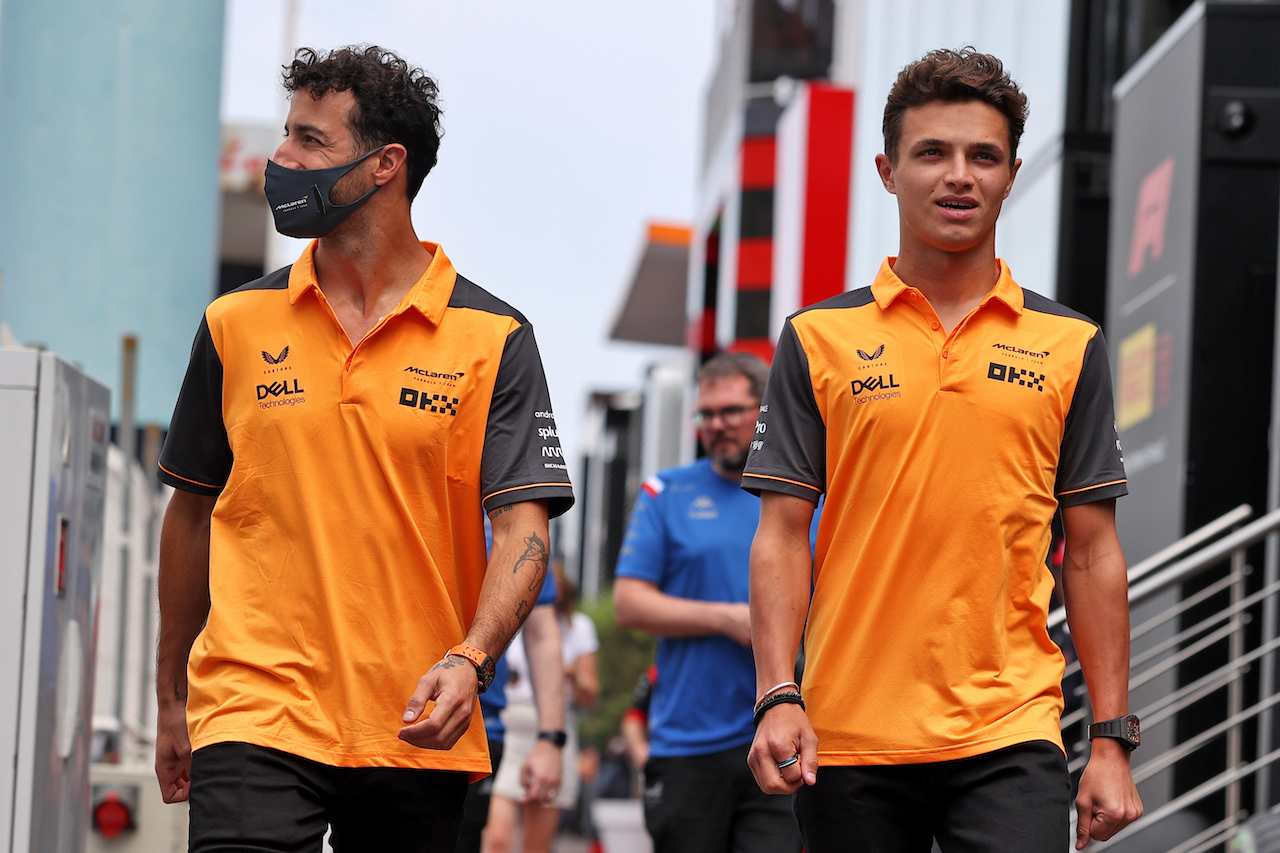 GP MONACO, (L to R): Daniel Ricciardo (AUS) McLaren e Lando Norris (GBR) McLaren.
26.05.2022. Formula 1 World Championship, Rd 7, Monaco Grand Prix, Monte Carlo, Monaco, Practice Day.
- www.xpbimages.com, EMail: requests@xpbimages.com © Copyright: Moy / XPB Images