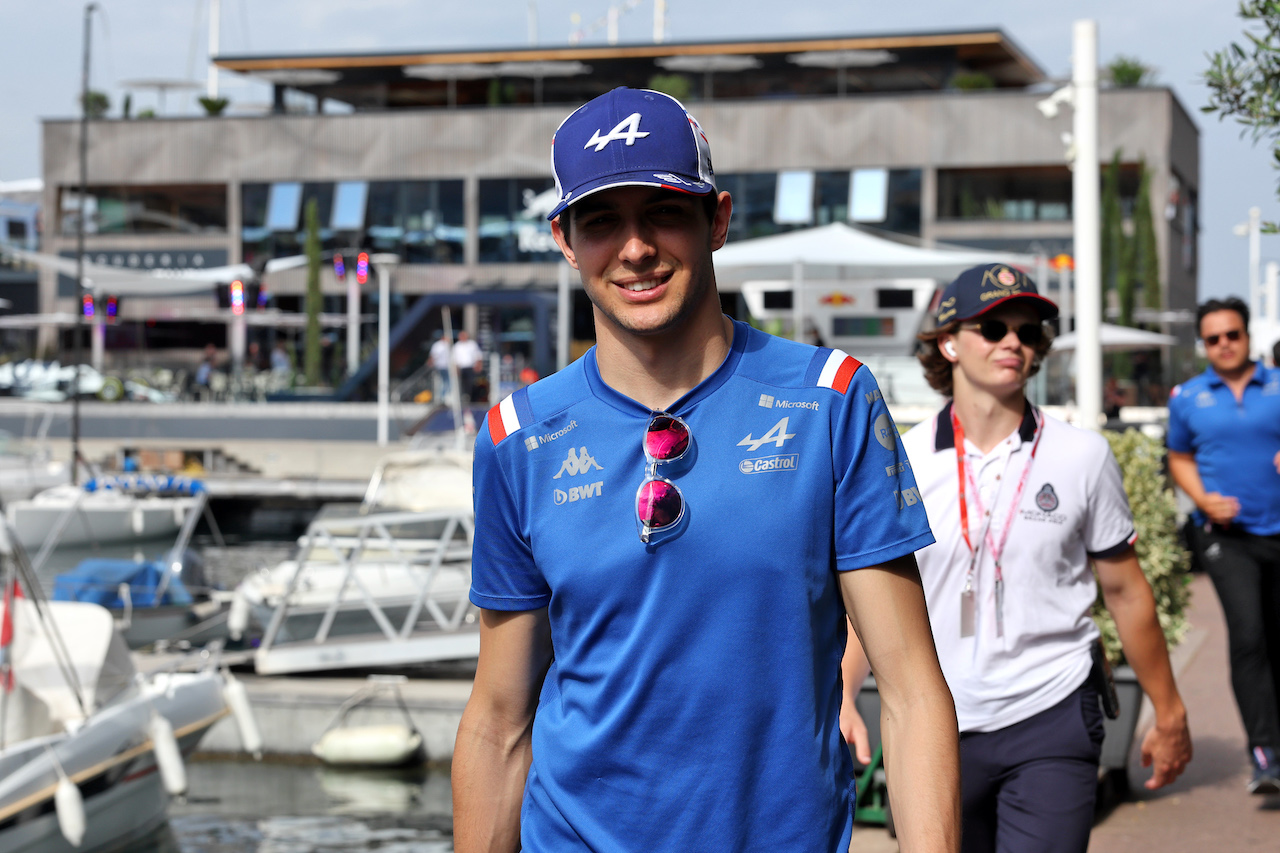 GP MONACO, Esteban Ocon (FRA) Alpine F1 Team.
26.05.2022. Formula 1 World Championship, Rd 7, Monaco Grand Prix, Monte Carlo, Monaco, Practice Day.
- www.xpbimages.com, EMail: requests@xpbimages.com © Copyright: Bearne / XPB Images