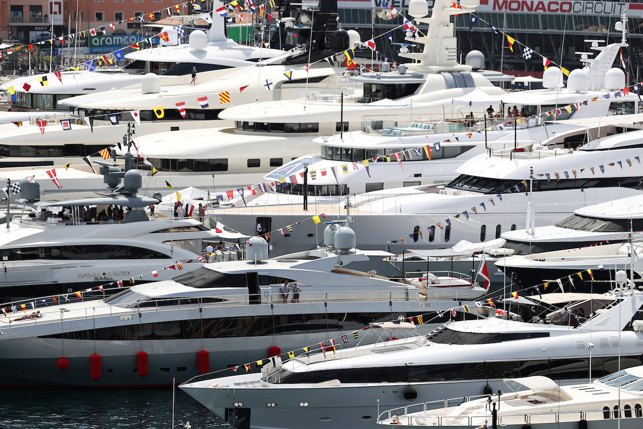 GP MONACO, Circuit Atmosfera - Boats in the scenic Monaco Harbour.
28.05.2022. Formula 1 World Championship, Rd 7, Monaco Grand Prix, Monte Carlo, Monaco, Qualifiche Day.
- www.xpbimages.com, EMail: requests@xpbimages.com © Copyright: Moy / XPB Images