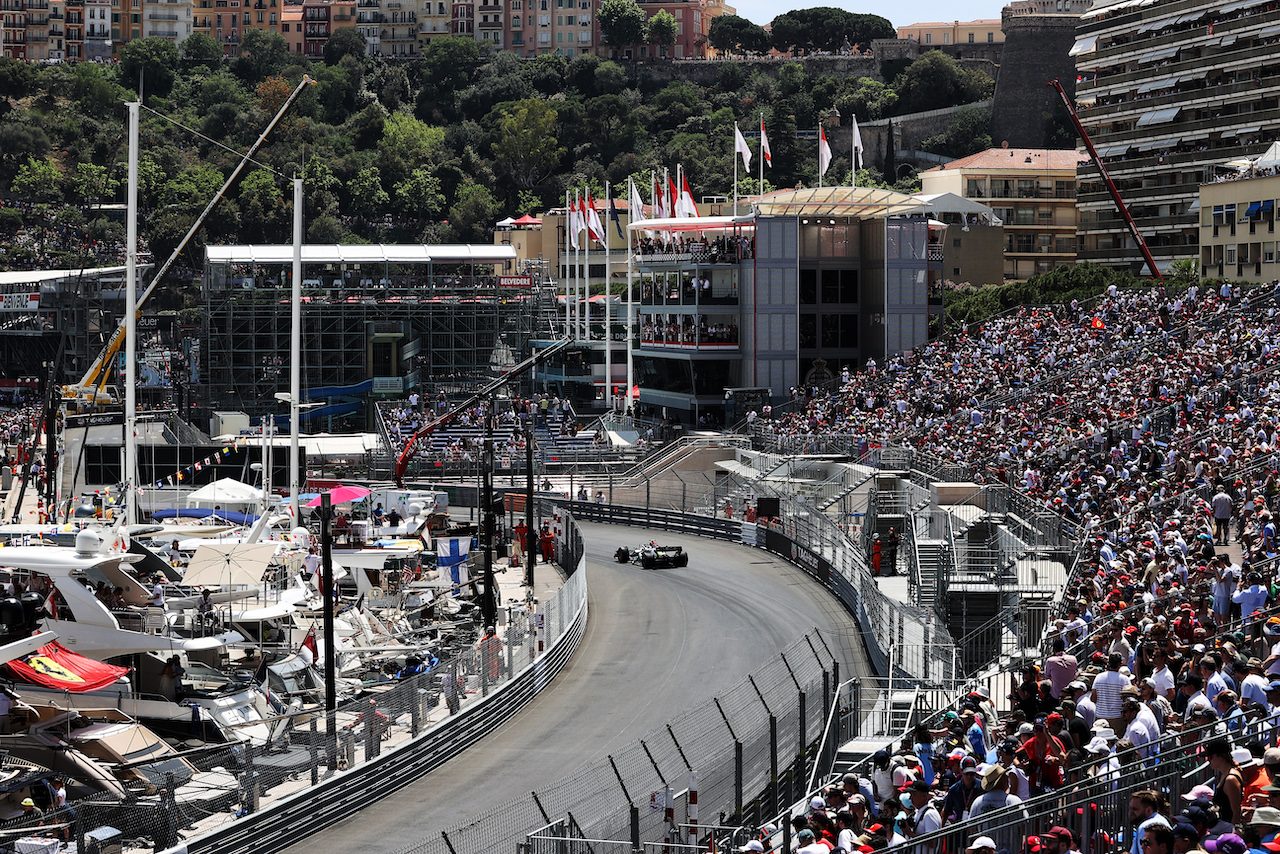 GP MONACO, Lewis Hamilton (GBR) Mercedes AMG F1 W13.
28.05.2022. Formula 1 World Championship, Rd 7, Monaco Grand Prix, Monte Carlo, Monaco, Qualifiche Day.
- www.xpbimages.com, EMail: requests@xpbimages.com © Copyright: Moy / XPB Images