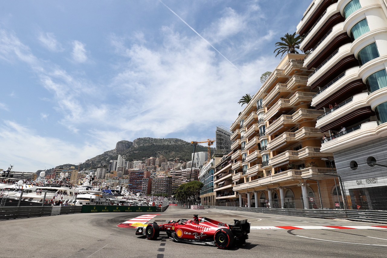 GP MONACO, Charles Leclerc (MON) Ferrari F1-75.
28.05.2022. Formula 1 World Championship, Rd 7, Monaco Grand Prix, Monte Carlo, Monaco, Qualifiche Day.
- www.xpbimages.com, EMail: requests@xpbimages.com © Copyright: Moy / XPB Images