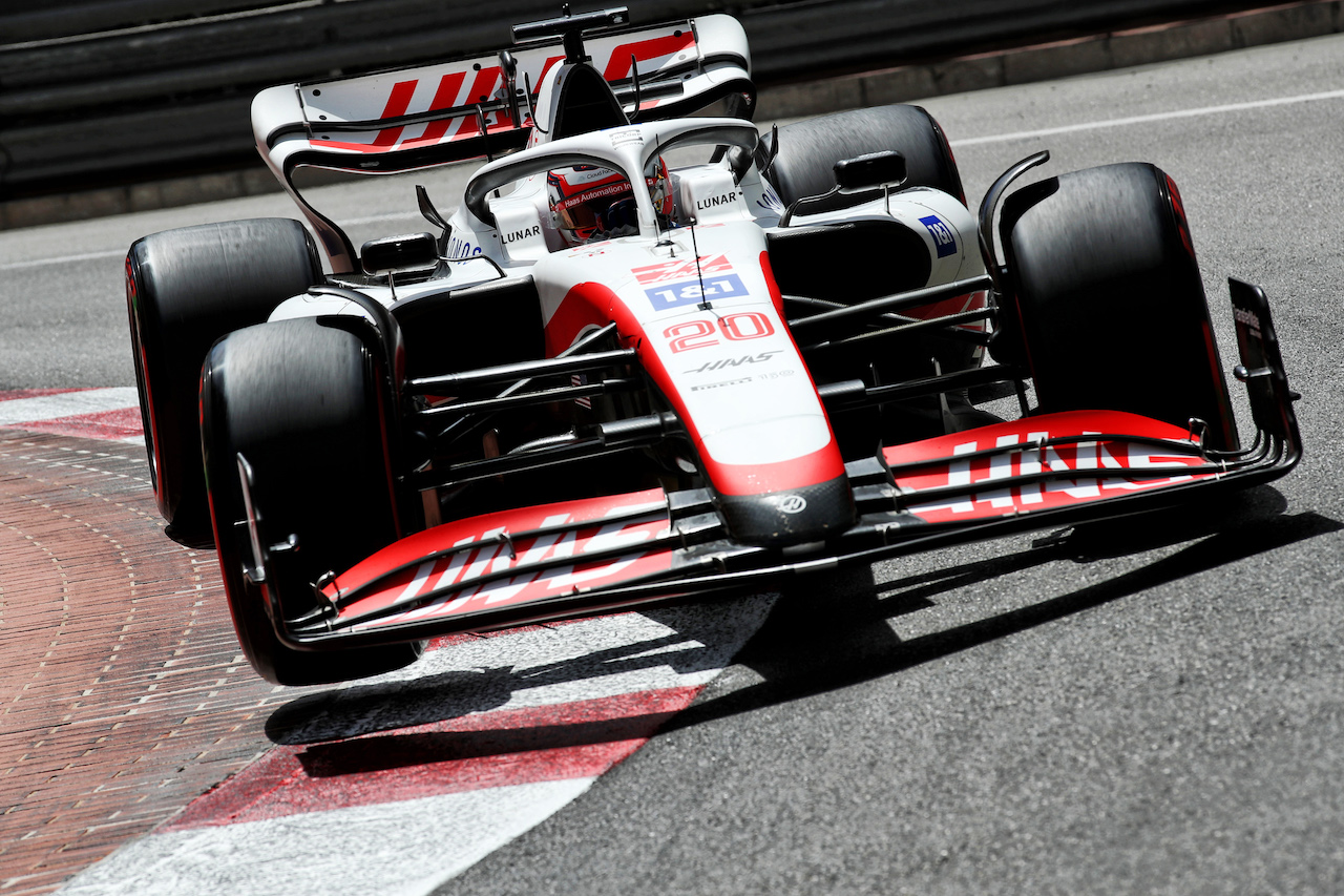GP MONACO, Kevin Magnussen (DEN) Haas VF-22..
28.05.2022. Formula 1 World Championship, Rd 7, Monaco Grand Prix, Monte Carlo, Monaco, Qualifiche Day.
 - www.xpbimages.com, EMail: requests@xpbimages.com © Copyright: Coates / XPB Images