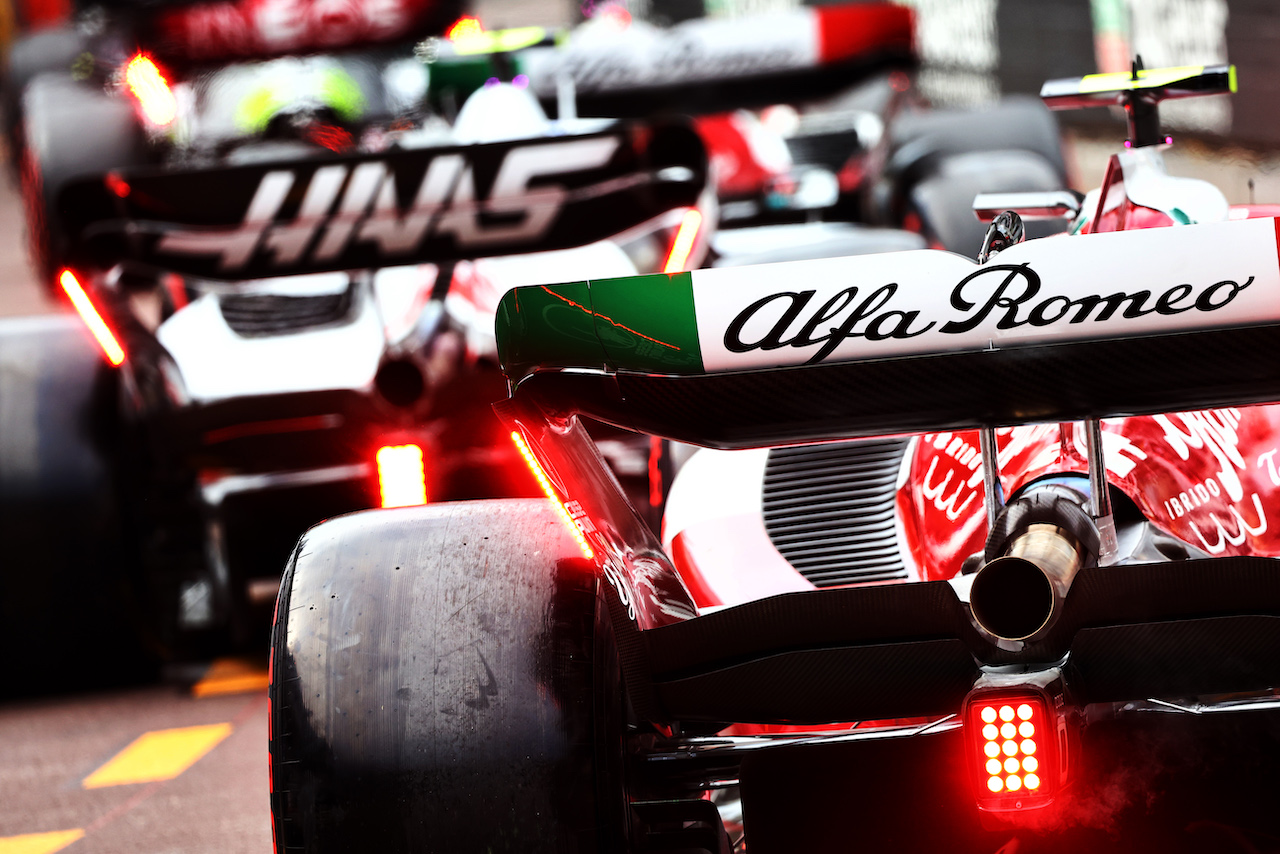 GP MONACO, Guanyu Zhou (CHN) Alfa Romeo F1 Team C42.
28.05.2022. Formula 1 World Championship, Rd 7, Monaco Grand Prix, Monte Carlo, Monaco, Qualifiche Day.
- www.xpbimages.com, EMail: requests@xpbimages.com © Copyright: Batchelor / XPB Images