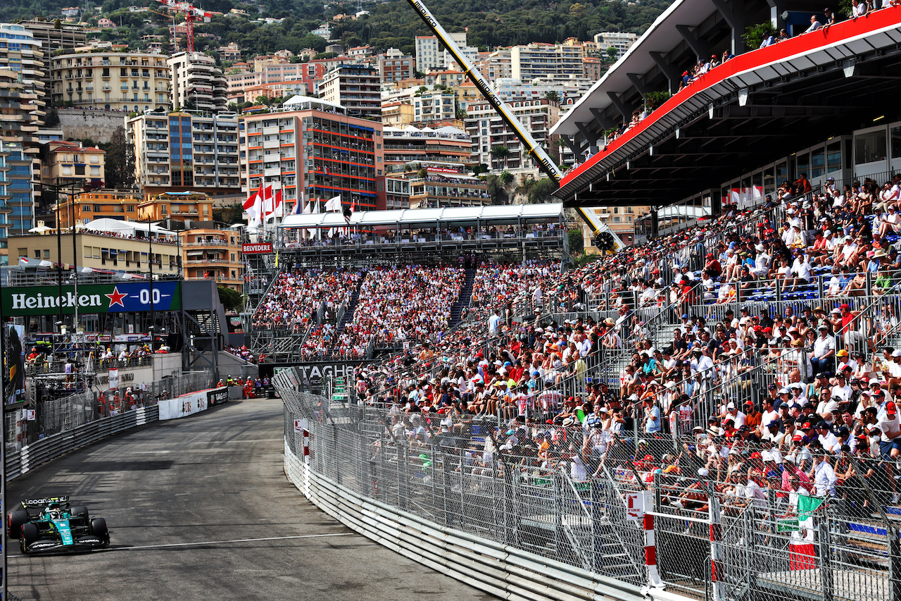 GP MONACO, Sebastian Vettel (GER) Aston Martin F1 Team AMR22.
28.05.2022. Formula 1 World Championship, Rd 7, Monaco Grand Prix, Monte Carlo, Monaco, Qualifiche Day.
- www.xpbimages.com, EMail: requests@xpbimages.com © Copyright: Batchelor / XPB Images