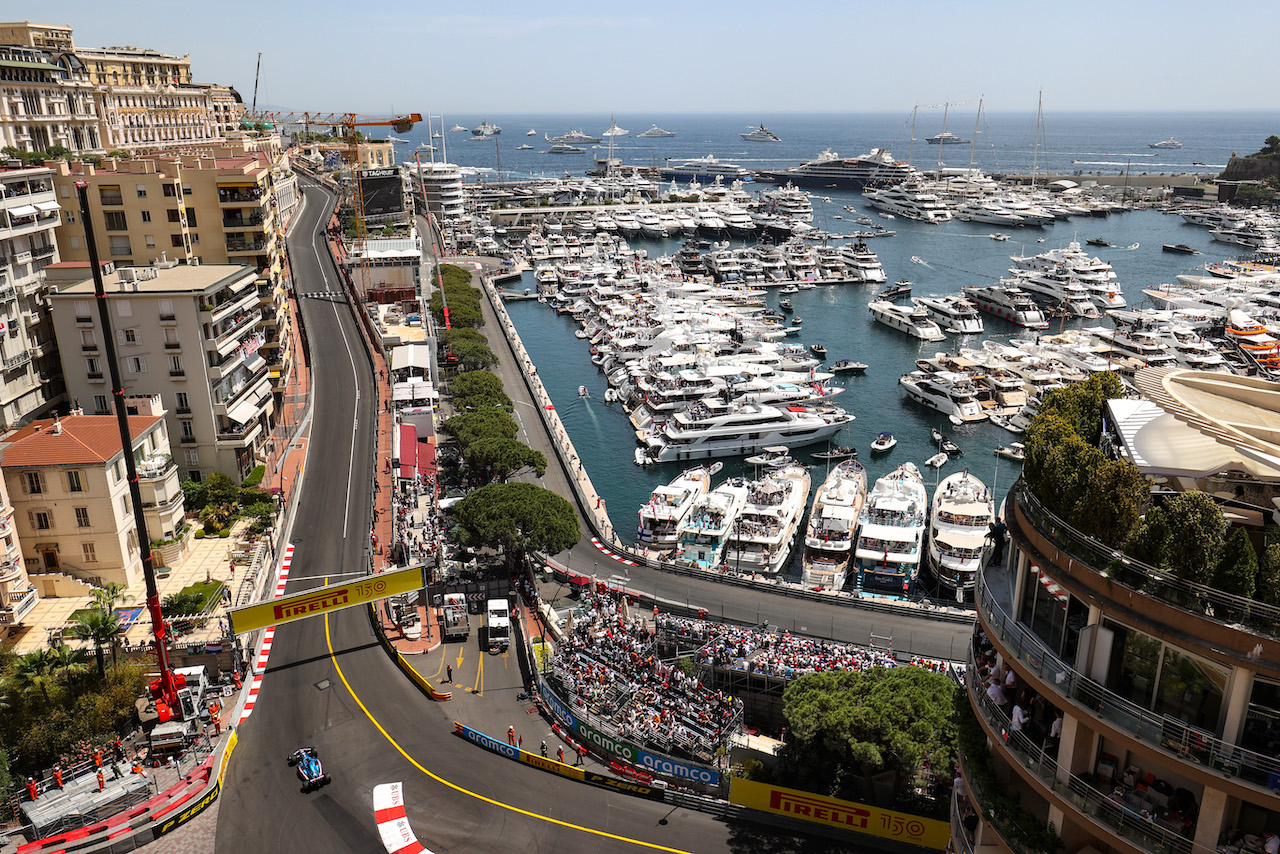 GP MONACO, Esteban Ocon (FRA), Alpine F1 Team 
28.05.2022. Formula 1 World Championship, Rd 7, Monaco Grand Prix, Monte Carlo, Monaco, Qualifiche Day.
- www.xpbimages.com, EMail: requests@xpbimages.com ¬© Copyright: Charniaux / XPB Images