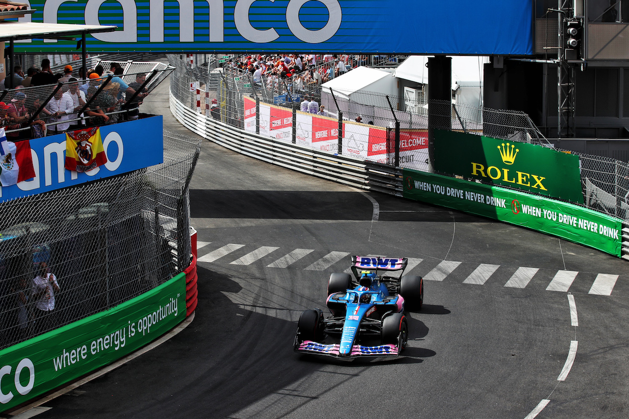 GP MONACO, Esteban Ocon (FRA) Alpine F1 Team A522.
28.05.2022. Formula 1 World Championship, Rd 7, Monaco Grand Prix, Monte Carlo, Monaco, Qualifiche Day.
 - www.xpbimages.com, EMail: requests@xpbimages.com © Copyright: Coates / XPB Images