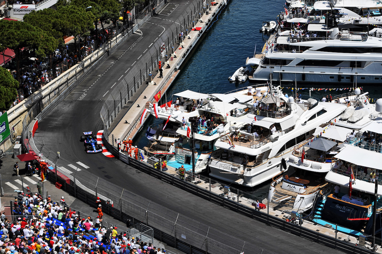 GP MONACO, Esteban Ocon (FRA) Alpine F1 Team A522.
28.05.2022. Formula 1 World Championship, Rd 7, Monaco Grand Prix, Monte Carlo, Monaco, Qualifiche Day.
- www.xpbimages.com, EMail: requests@xpbimages.com © Copyright: Price / XPB Images