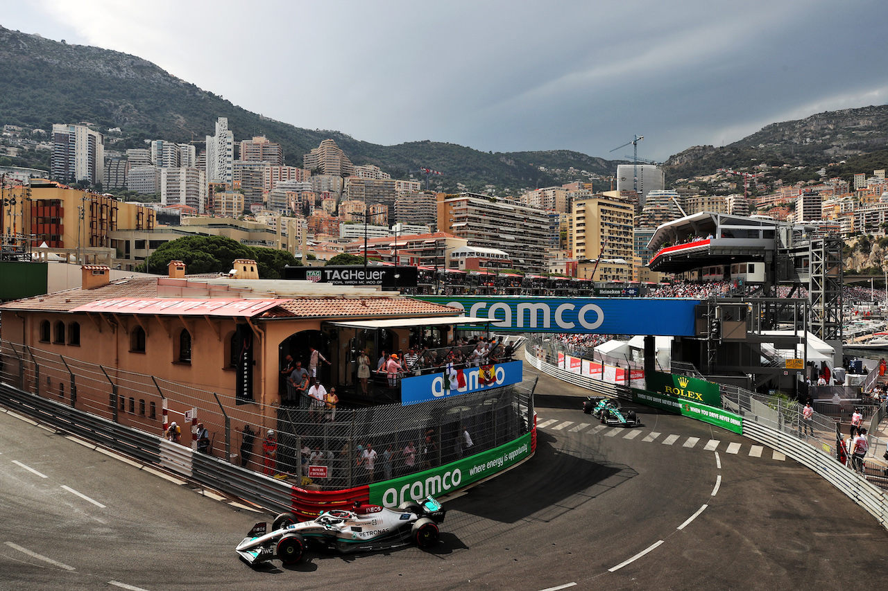 GP MONACO, George Russell (GBR) Mercedes AMG F1 W13.
28.05.2022. Formula 1 World Championship, Rd 7, Monaco Grand Prix, Monte Carlo, Monaco, Qualifiche Day.
 - www.xpbimages.com, EMail: requests@xpbimages.com © Copyright: Coates / XPB Images