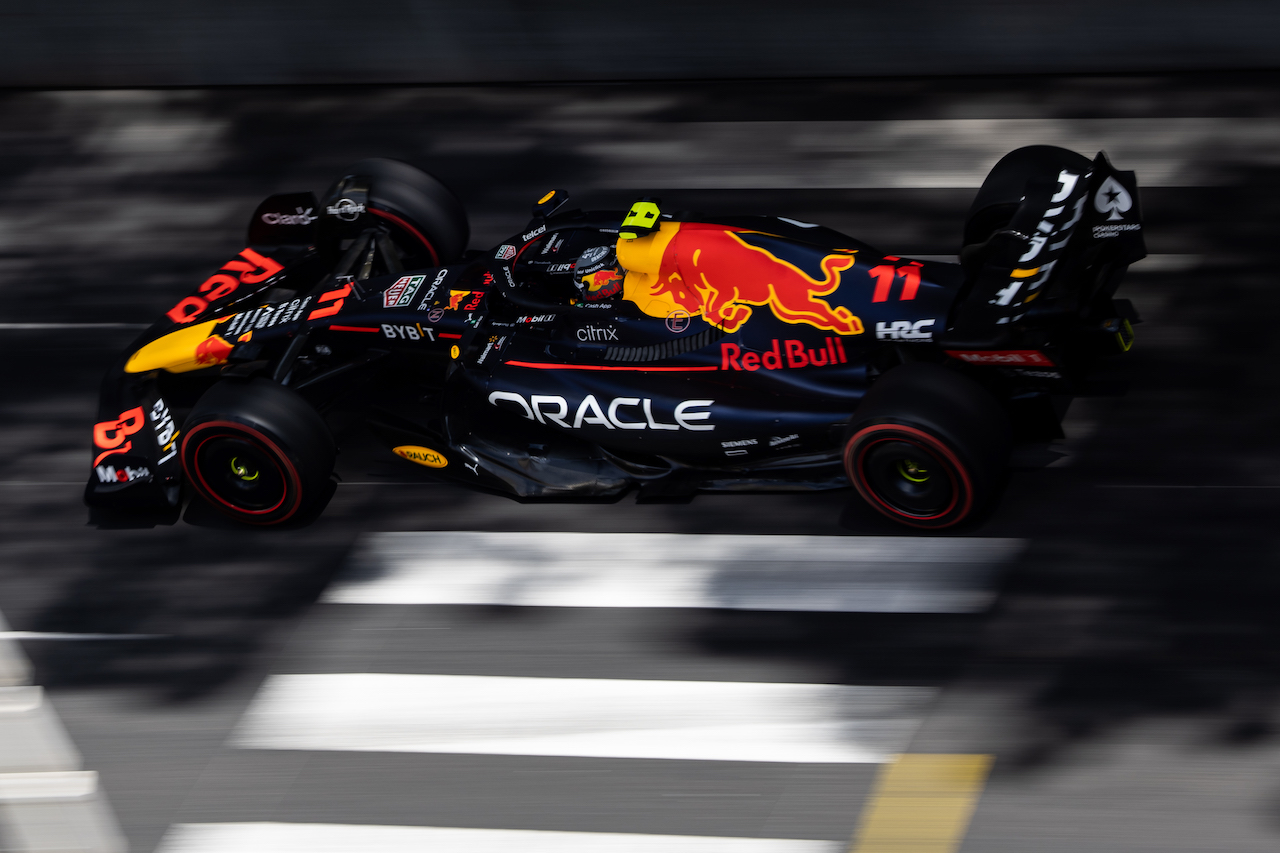 GP MONACO, Sergio Perez (MEX) Red Bull Racing RB18.
28.05.2022. Formula 1 World Championship, Rd 7, Monaco Grand Prix, Monte Carlo, Monaco, Qualifiche Day.
- www.xpbimages.com, EMail: requests@xpbimages.com © Copyright: Bearne / XPB Images
