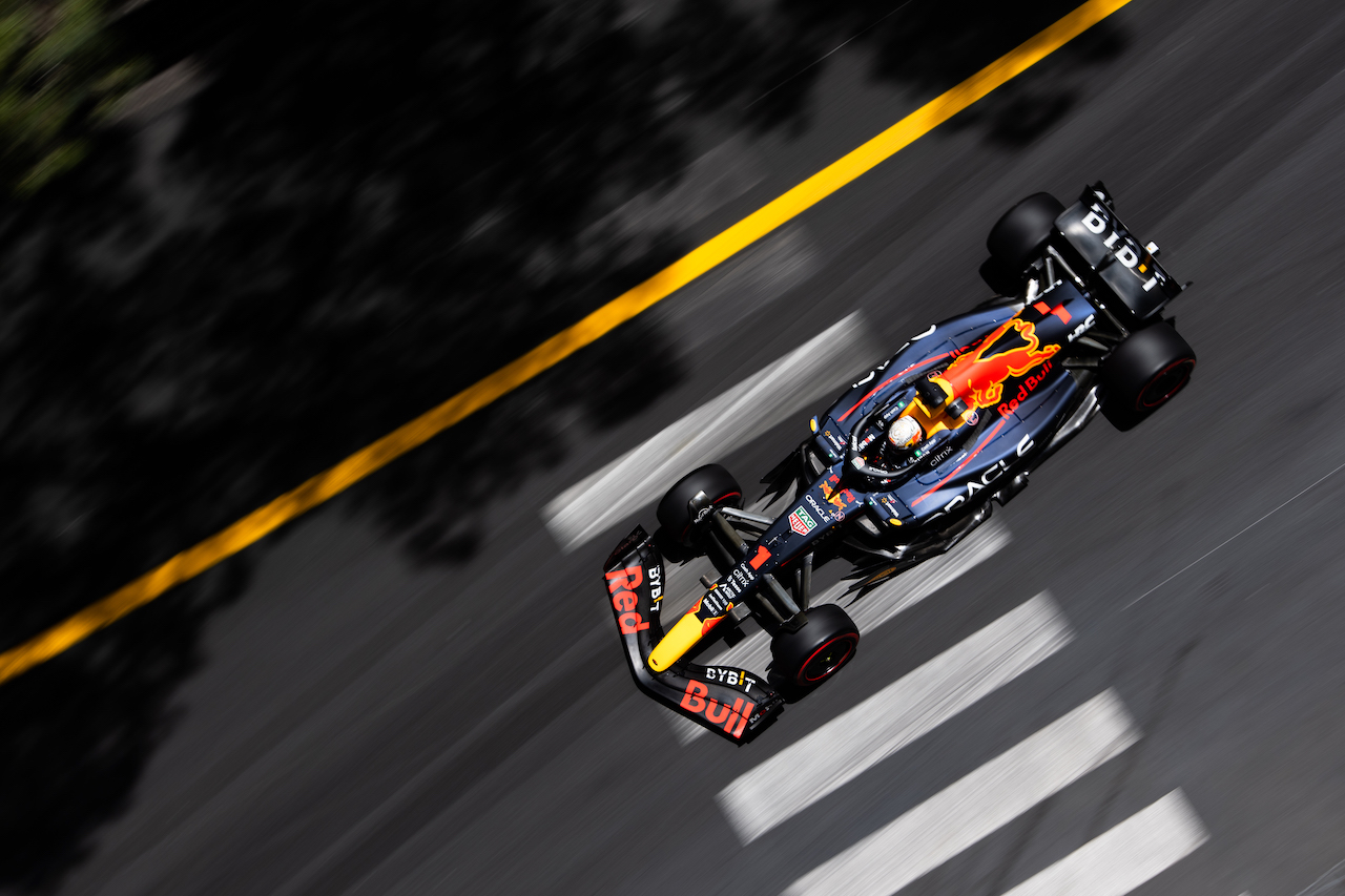 GP MONACO, Max Verstappen (NLD) Red Bull Racing RB18.
28.05.2022. Formula 1 World Championship, Rd 7, Monaco Grand Prix, Monte Carlo, Monaco, Qualifiche Day.
- www.xpbimages.com, EMail: requests@xpbimages.com © Copyright: Price / XPB Images