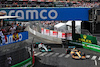 GP MONACO, Daniel Ricciardo (AUS) McLaren MCL36 e George Russell (GBR) Mercedes AMG F1 W13.
28.05.2022. Formula 1 World Championship, Rd 7, Monaco Grand Prix, Monte Carlo, Monaco, Qualifiche Day.
 - www.xpbimages.com, EMail: requests@xpbimages.com © Copyright: Coates / XPB Images