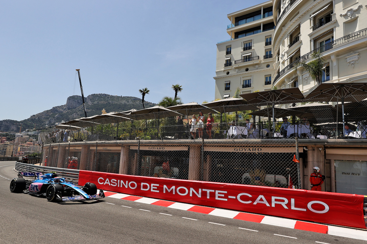GP MONACO, Esteban Ocon (FRA) Alpine F1 Team A522.
27.05.2022. Formula 1 World Championship, Rd 7, Monaco Grand Prix, Monte Carlo, Monaco, Venerdi'.
- www.xpbimages.com, EMail: requests@xpbimages.com © Copyright: Moy / XPB Images