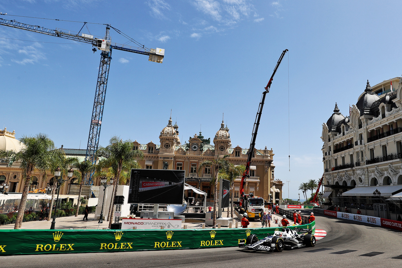 GP MONACO, Yuki Tsunoda (JPN) AlphaTauri AT03.
27.05.2022. Formula 1 World Championship, Rd 7, Monaco Grand Prix, Monte Carlo, Monaco, Venerdi'.
- www.xpbimages.com, EMail: requests@xpbimages.com © Copyright: Moy / XPB Images