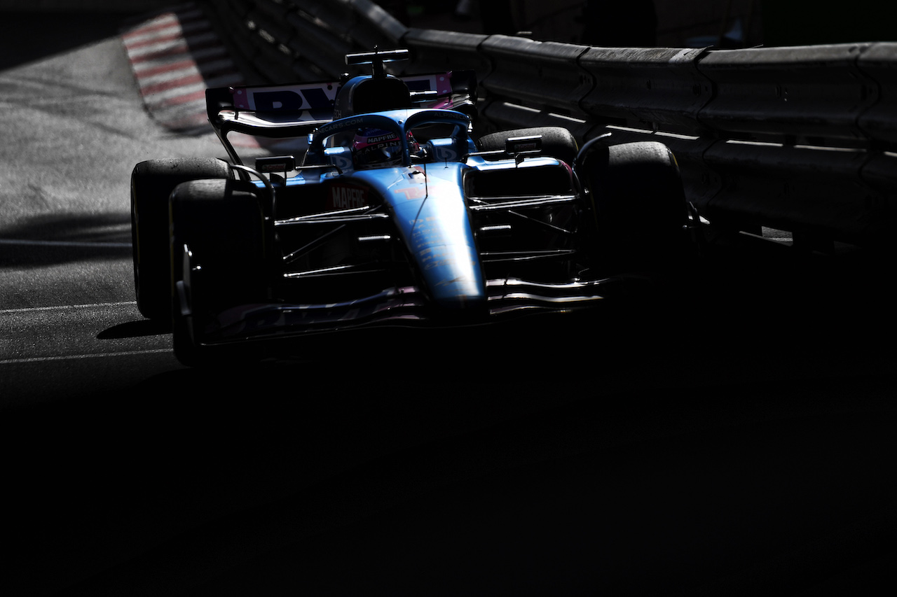 GP MONACO, Fernando Alonso (ESP) Alpine F1 Team A522.
27.05.2022. Formula 1 World Championship, Rd 7, Monaco Grand Prix, Monte Carlo, Monaco, Venerdi'.
- www.xpbimages.com, EMail: requests@xpbimages.com © Copyright: Price / XPB Images