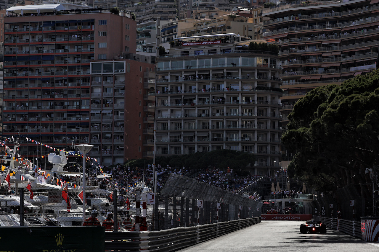 GP MONACO, Kevin Magnussen (DEN) Haas VF-22.
27.05.2022. Formula 1 World Championship, Rd 7, Monaco Grand Prix, Monte Carlo, Monaco, Venerdi'.
- www.xpbimages.com, EMail: requests@xpbimages.com © Copyright: Bearne / XPB Images