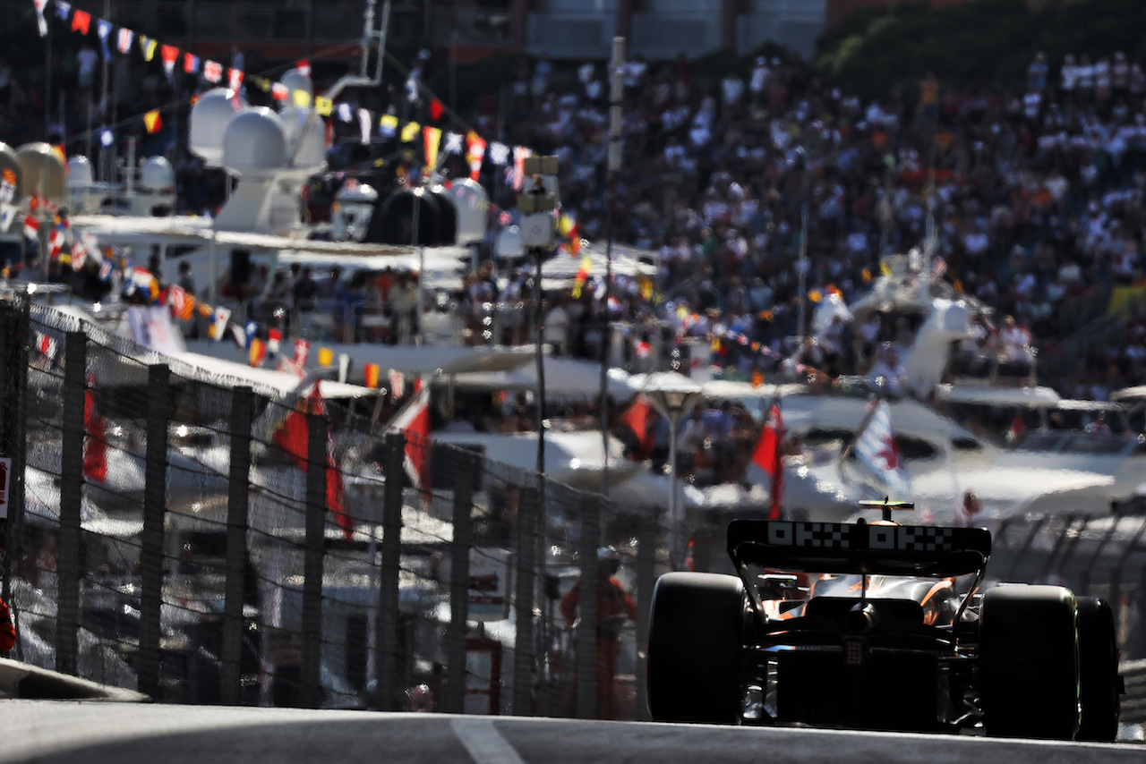 GP MONACO, Lando Norris (GBR) McLaren MCL36.
27.05.2022. Formula 1 World Championship, Rd 7, Monaco Grand Prix, Monte Carlo, Monaco, Venerdi'.
- www.xpbimages.com, EMail: requests@xpbimages.com © Copyright: Bearne / XPB Images
