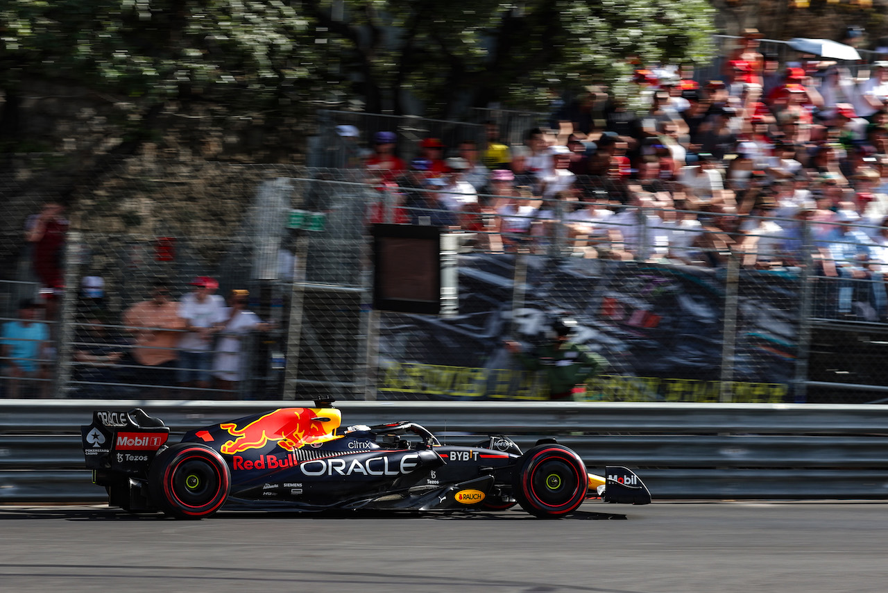 GP MONACO, Max Verstappen (NLD), Red Bull Racing 
27.05.2022. Formula 1 World Championship, Rd 7, Monaco Grand Prix, Monte Carlo, Monaco, Venerdi'.
- www.xpbimages.com, EMail: requests@xpbimages.com ¬© Copyright: Charniaux / XPB Images