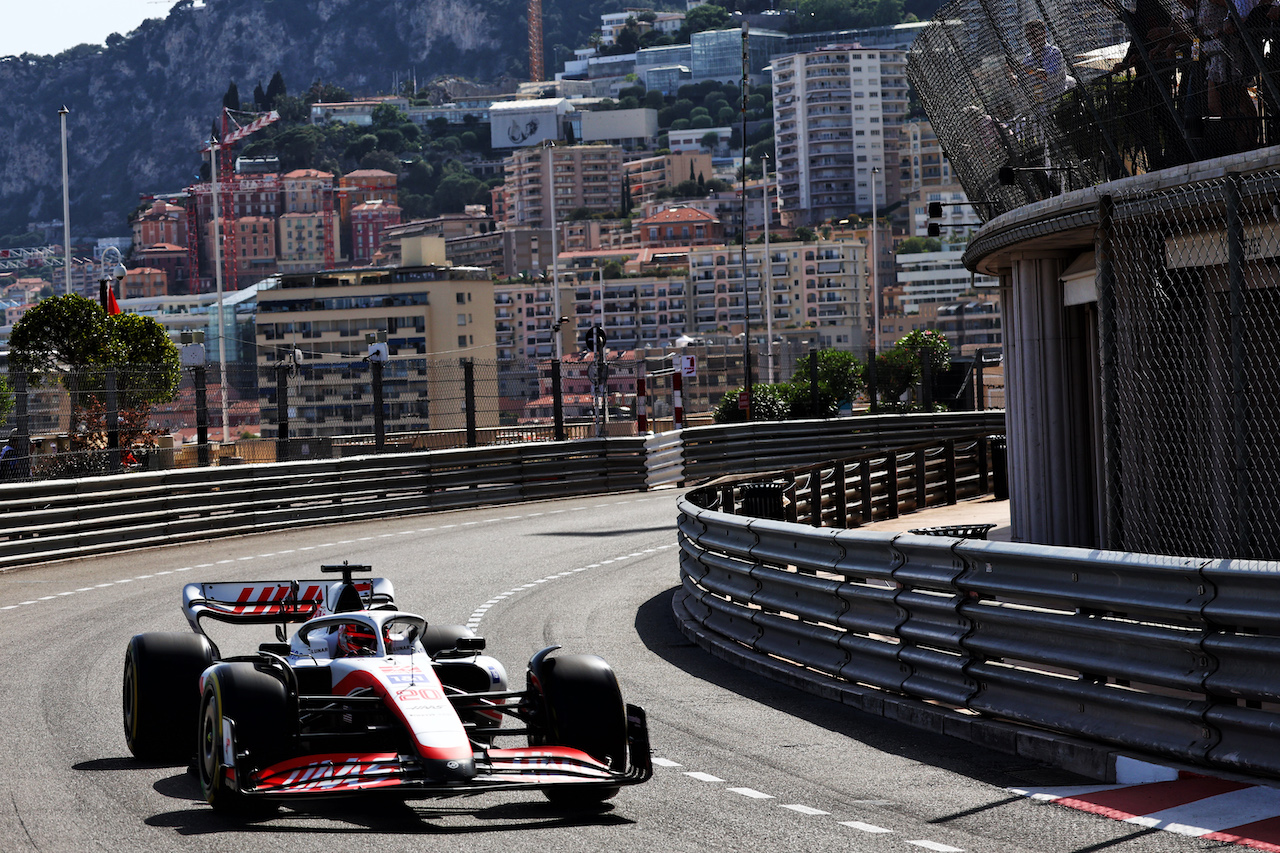 GP MONACO, Kevin Magnussen (DEN) Haas VF-22.
27.05.2022. Formula 1 World Championship, Rd 7, Monaco Grand Prix, Monte Carlo, Monaco, Venerdi'.
- www.xpbimages.com, EMail: requests@xpbimages.com © Copyright: Batchelor / XPB Images